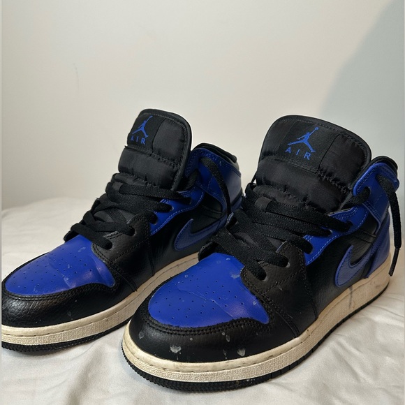 Jordan 1 Mid Black Royal Blue .Comes with authentic shoebox - Picture 3 of 6